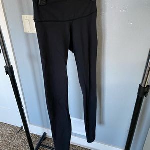 Lululemon wunder under black leggings
